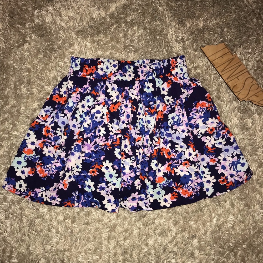 ✨NWOT Forever 21 Skirt✨